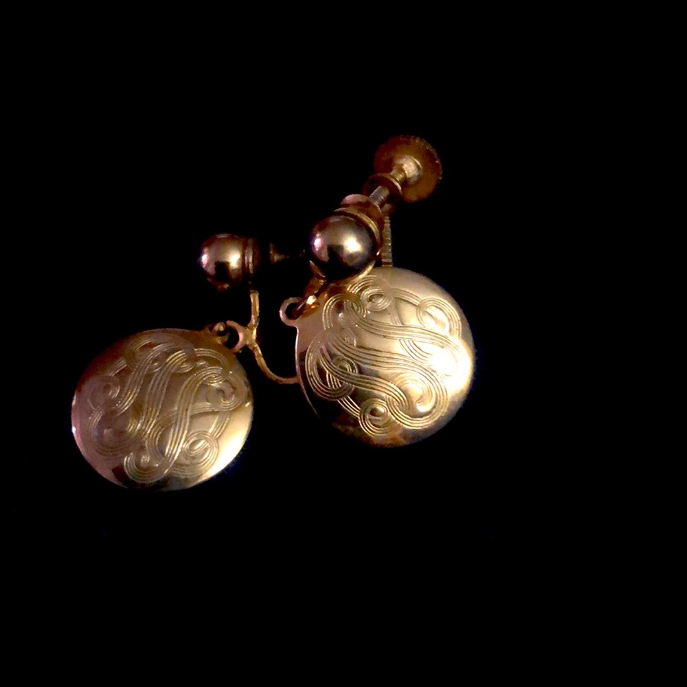Alice brand vintage earrings